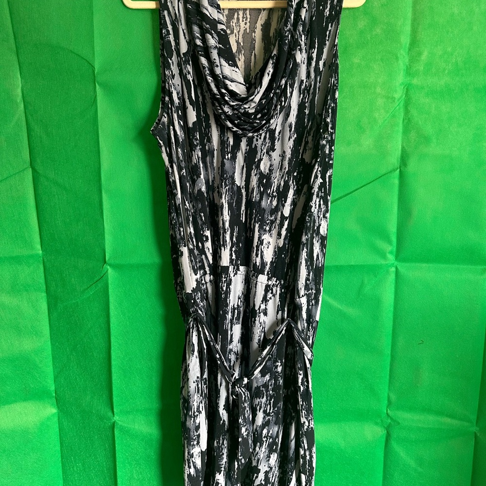 Carmen’s Designer Collection - MICHAEL Michael Kors Black and White Maxi Dress